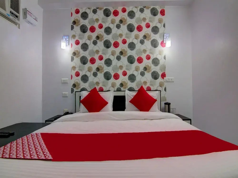 OYO 16104 Hotel Jai Palace