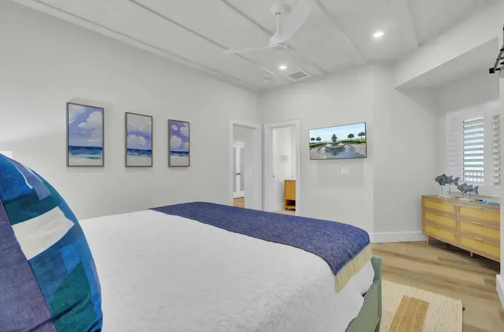 516 Seascape Oceanfront Condo With Pool Access in Wild Dunes