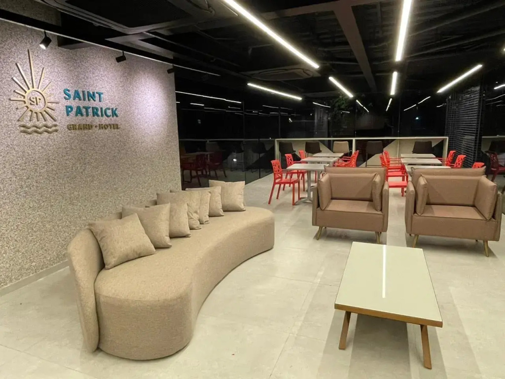 Saint Patrick Grand Hotel