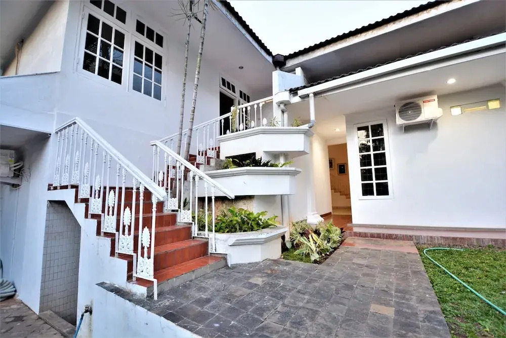 ZEN Rooms Kemang G17 Syariah