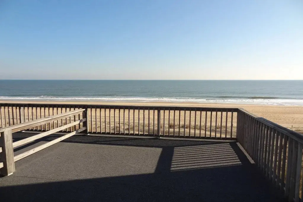 Windbreaker 18 1 Br condo by RedAwning