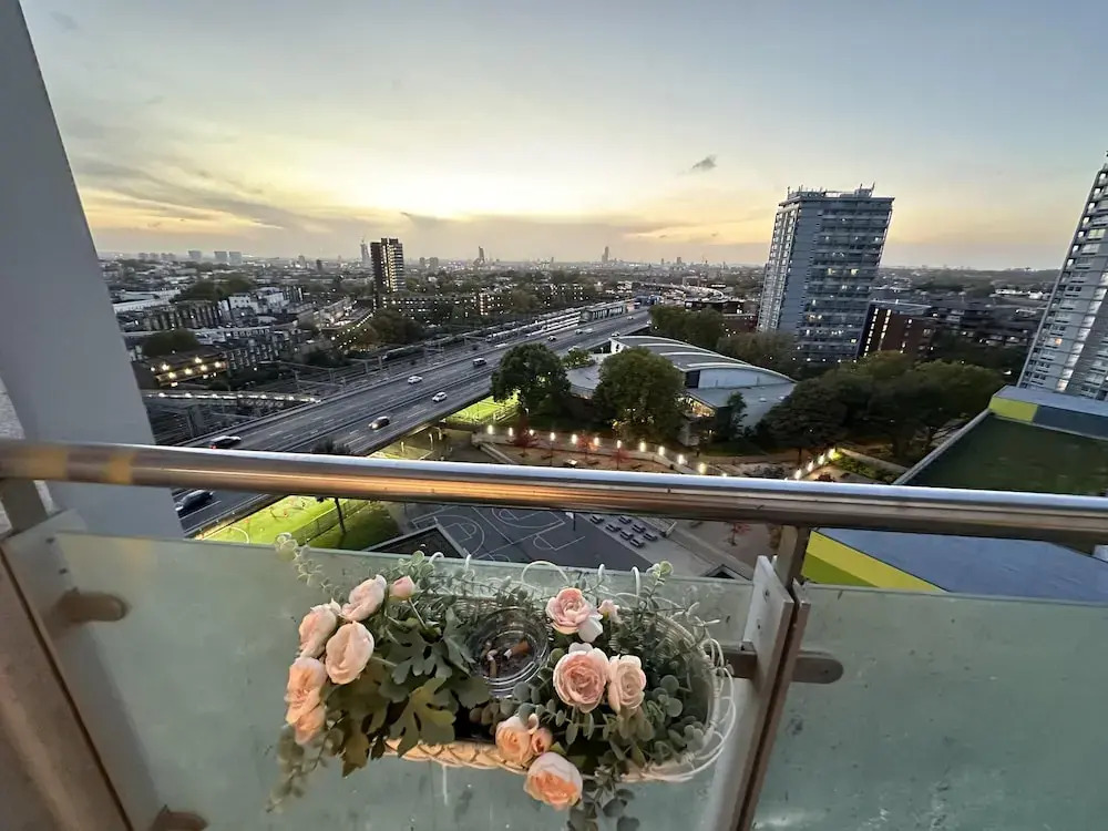 Private Family Flat Near Paddington and Royal Oak