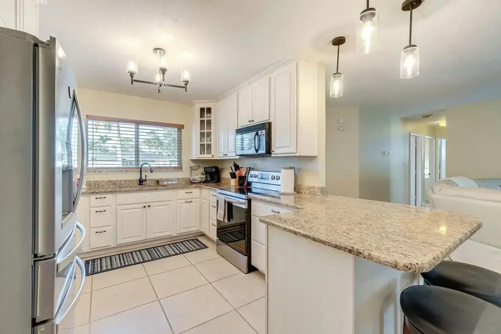 Fishing Dock & Grill: Pet-friendly North Port Home