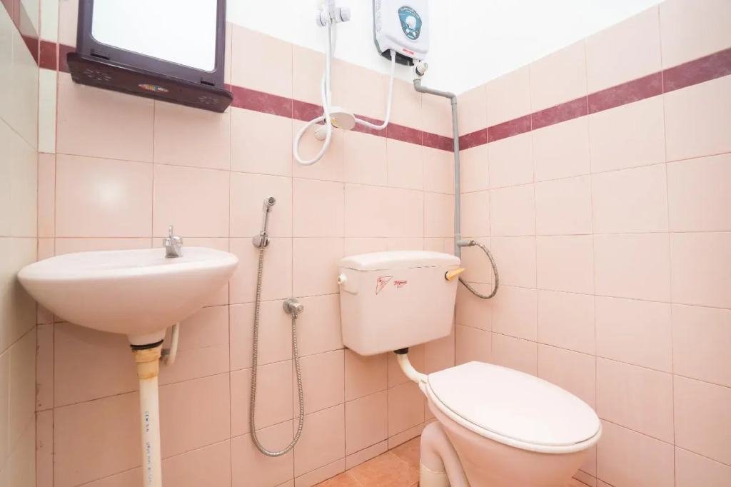 OYO 757 MFU Firdaus Hotel