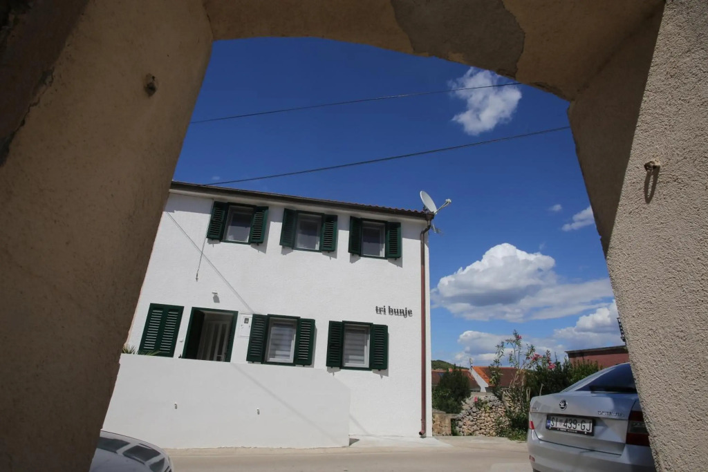 Apartmani Tri bunje