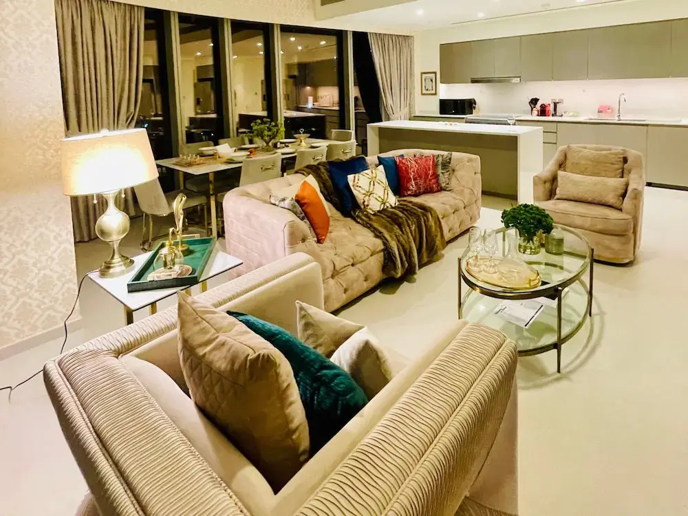 Direct Burj Khalifa View I Minutes Walk to Dubai Mall I Stunning Fountain Views I One Lux Stay Grande Signature Residence