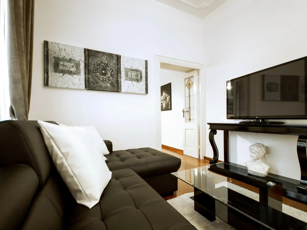 Banchi Apartment