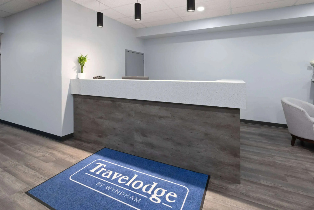 Travelodge by Wyndham Cochrane Ontario