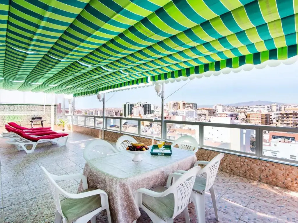 Rentandhomes los boliches penthouse beach