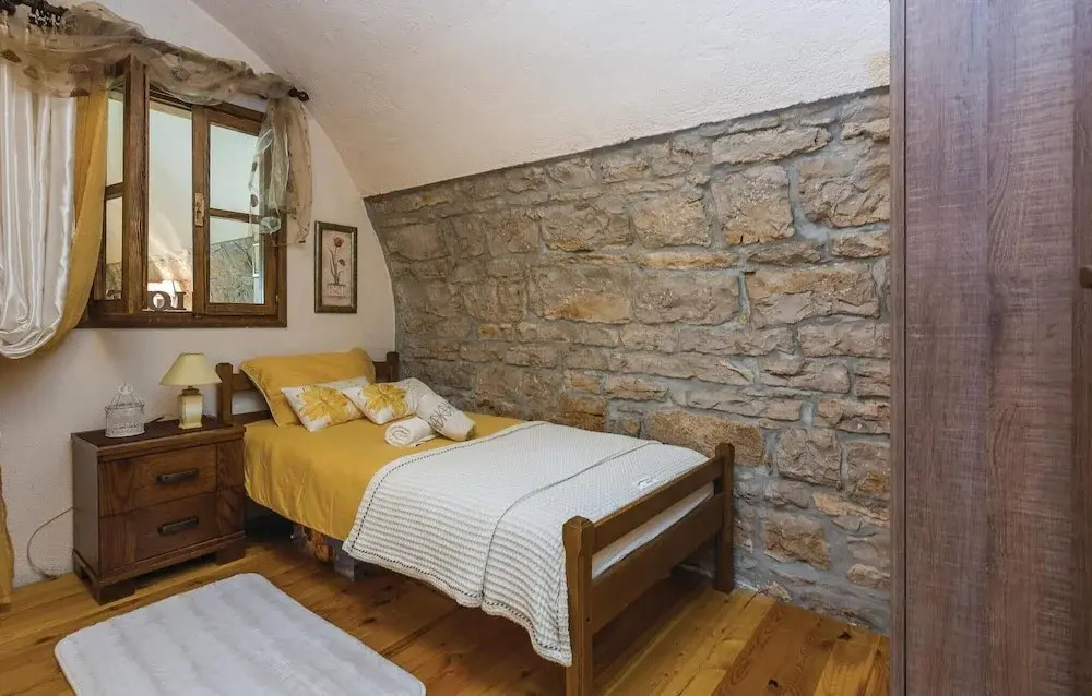 Beautiful Home in Benkovac With 2 Bedrooms, Wifi and Outdoor Swimming Pool