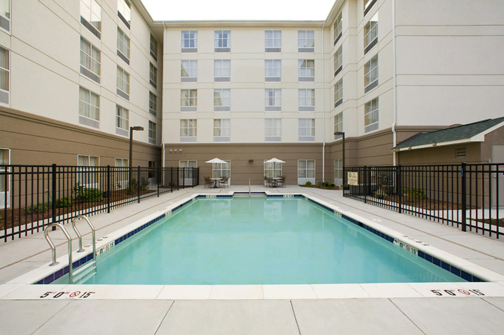 Homewood Suites by Hilton Chesapeake - Greenbrier