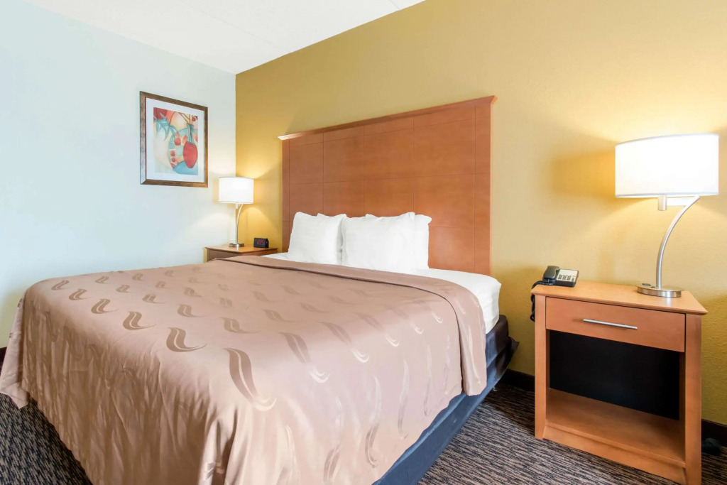 University Hotel & Suites Shippensburg, Trademark by Wyndham
