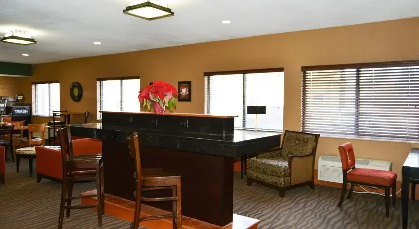 Americinn Topeka