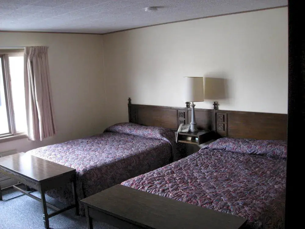 Oneida Village Inn