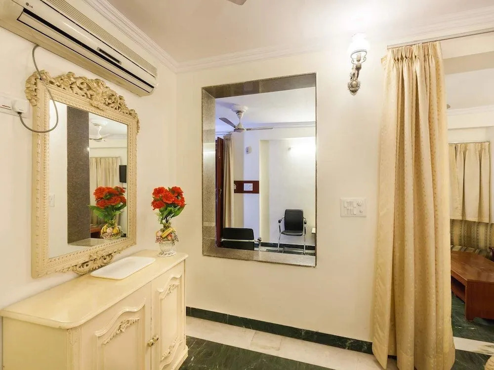 OYO 315 Hotel Tavern