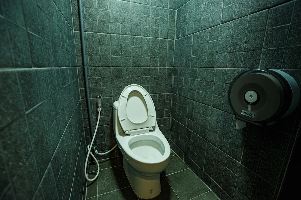 Episode 11 Hostel Sukhumvit