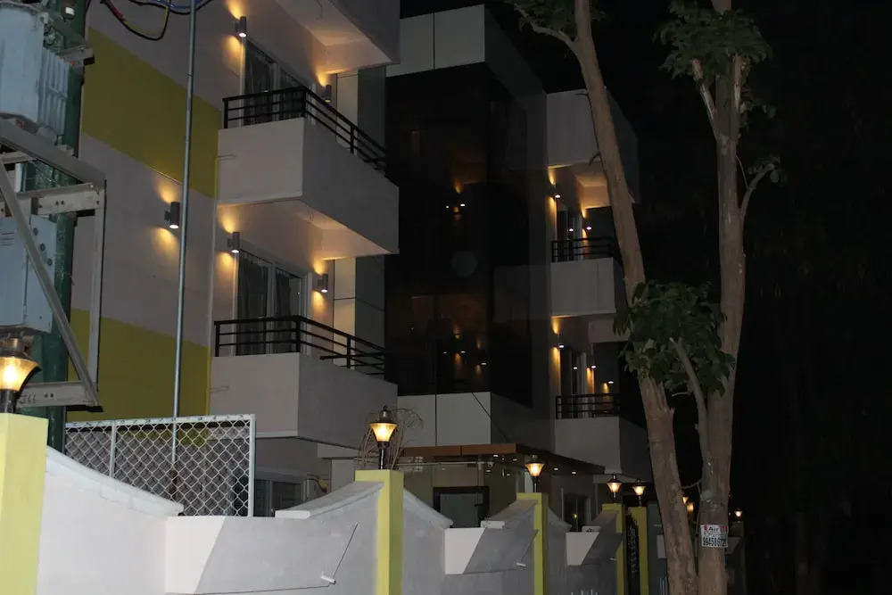 Maple Suites Serviced Apartments