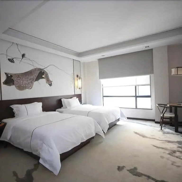 Golden Hotel