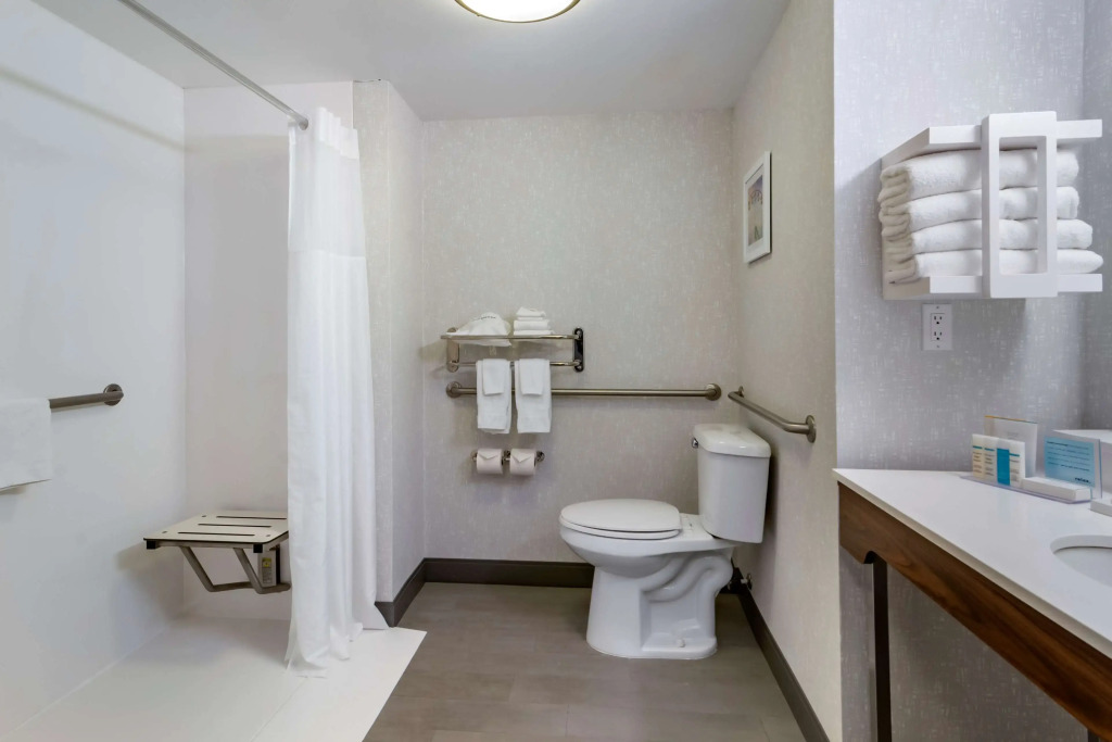 Hampton Inn & Suites Edmonton/West