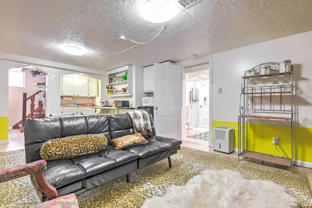 Cincinnati Basement Unit ~ 10 Mi to Downtown!