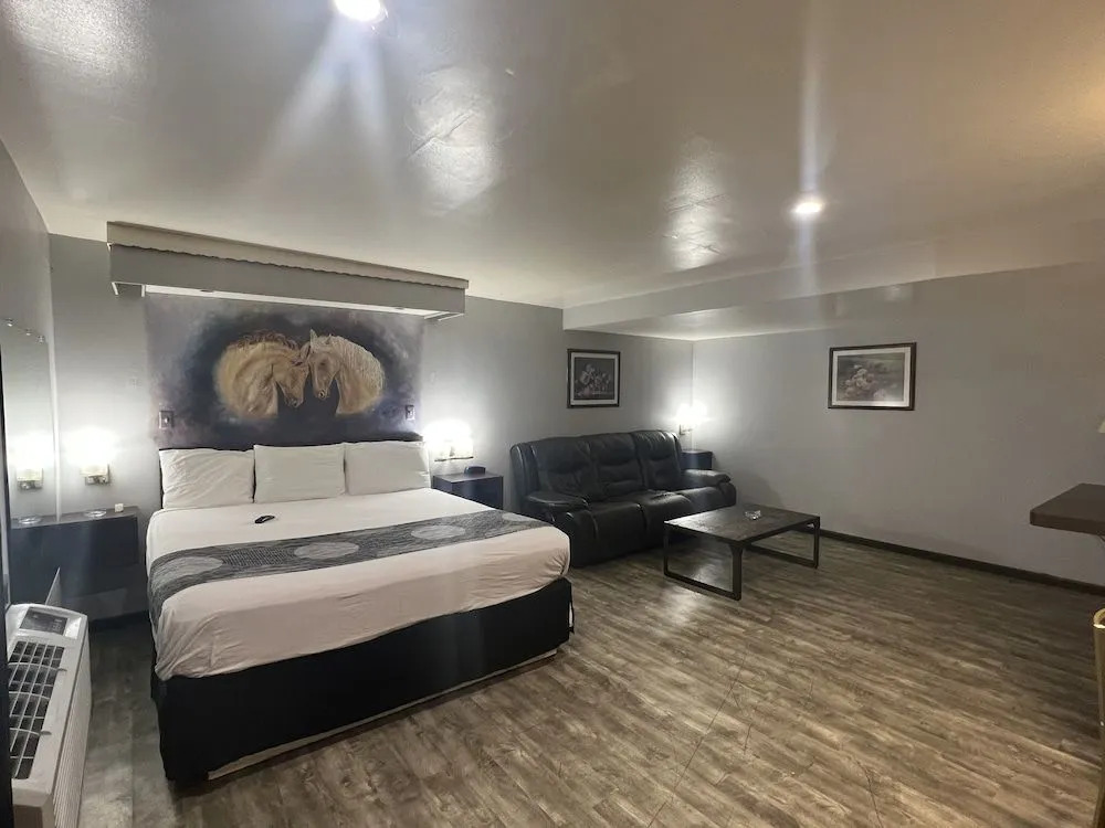 Cindy Lyn Motel