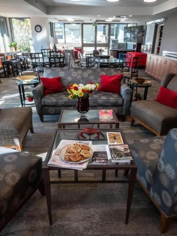 Marshall Suites Bainbridge Island, SureStay Collection by BW
