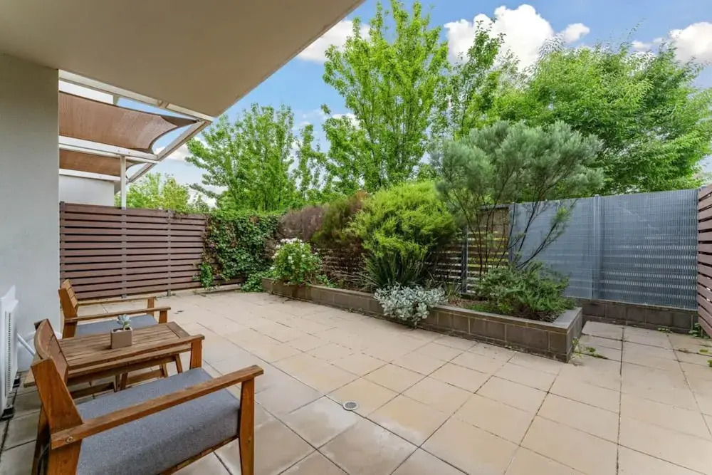 Tranquil 1-bed Apartment With Courtyard, Pool, BBQ