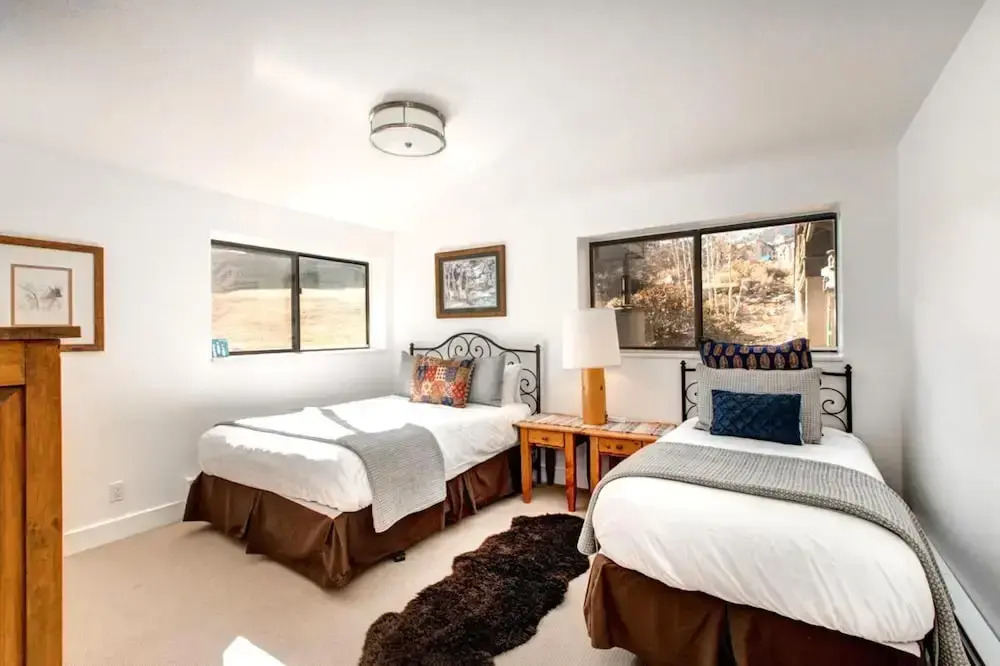 Red Pine 4 Bedrooms RPT-14T by KBM