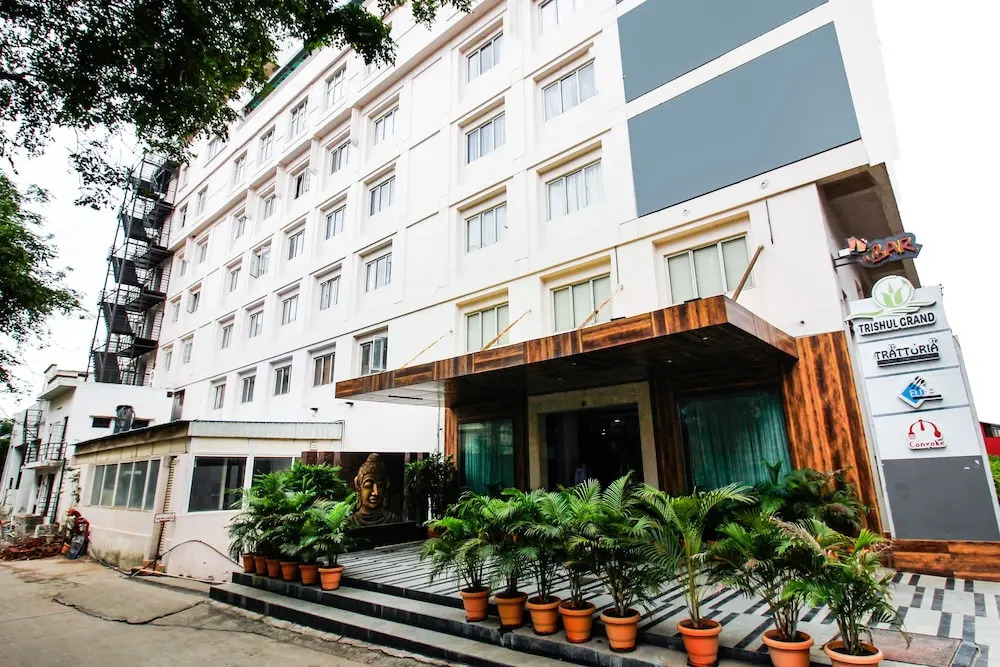 Hotel Trishul Grand