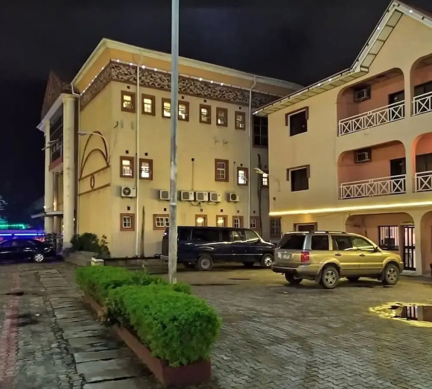 Piccadilly Suites