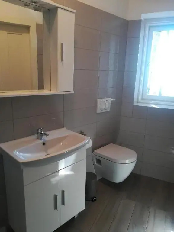 Studio apartman Arni