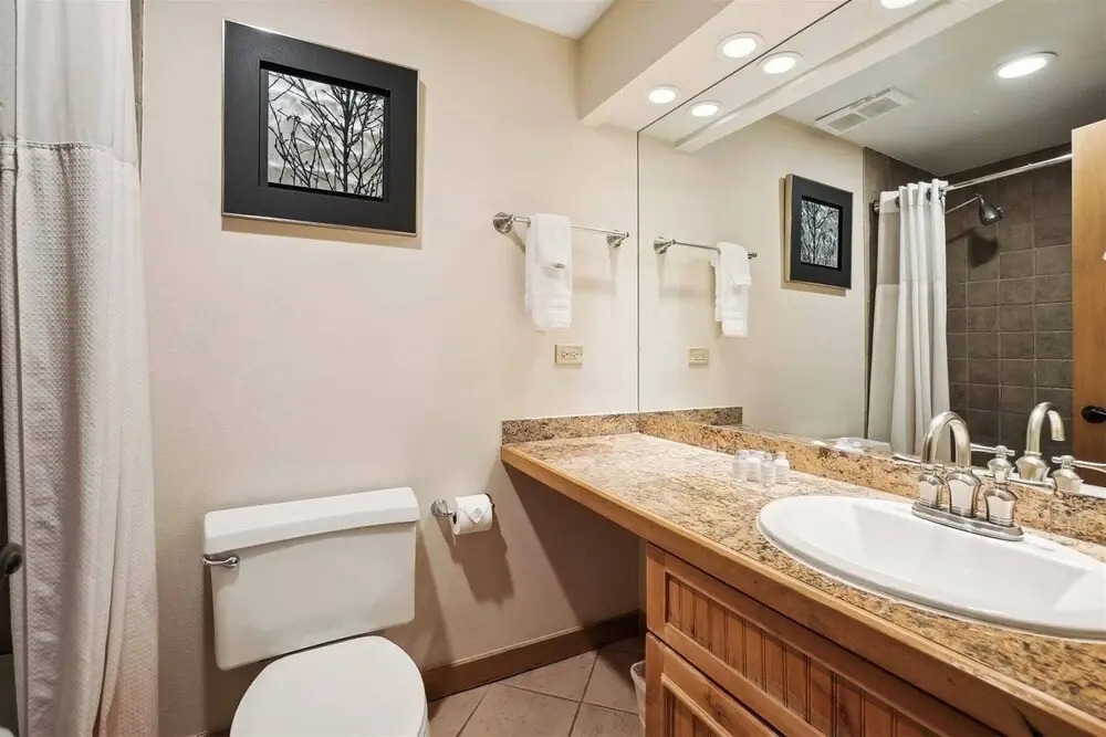 Village At Breckenridge - 2 Bedroom Ski Inski Out Condo