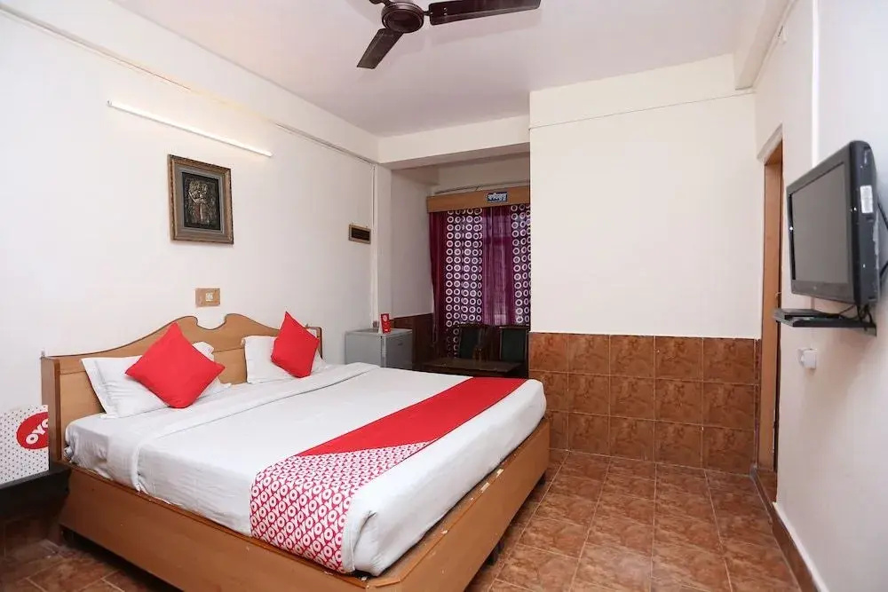 OYO Flagship 22884 Hotel Shingar
