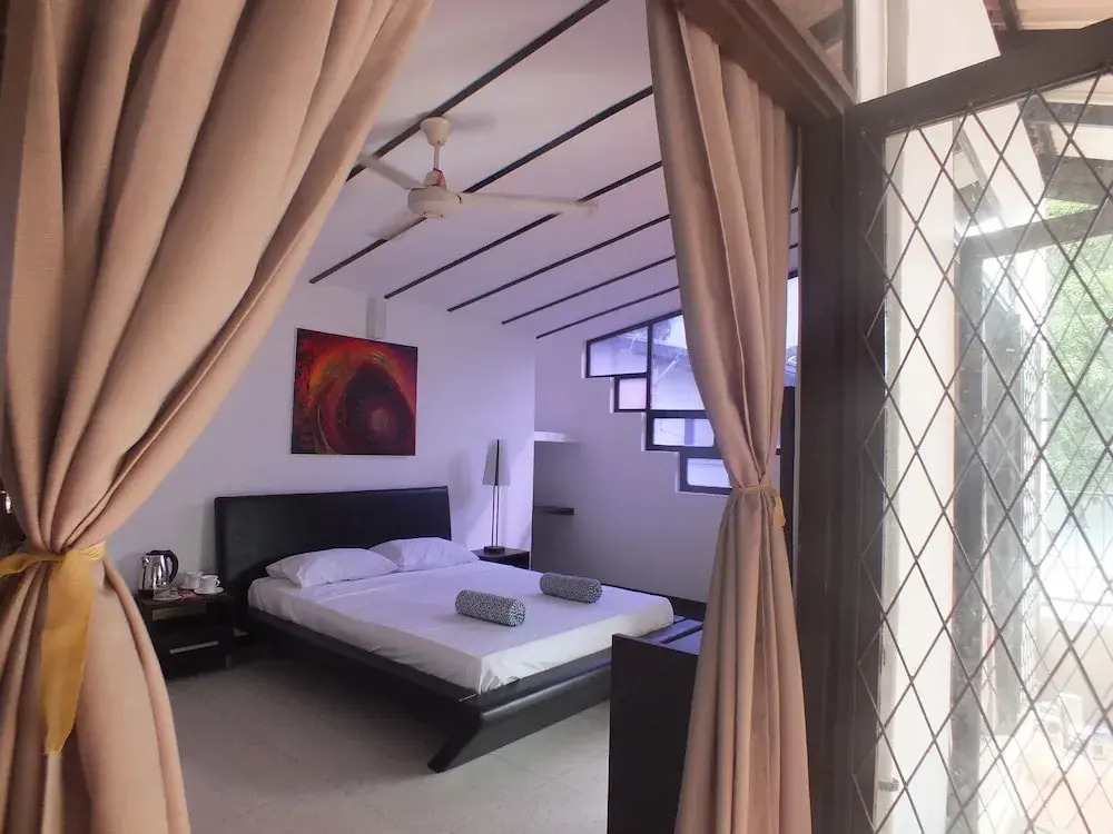 Drop Inn Hostels