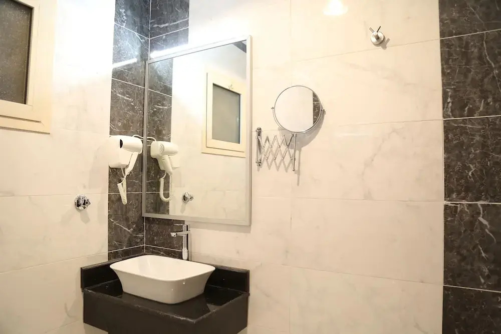 Layali Lamar Hotel