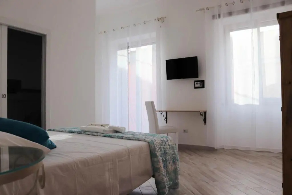 Clelias Boutique Rooms & Suites