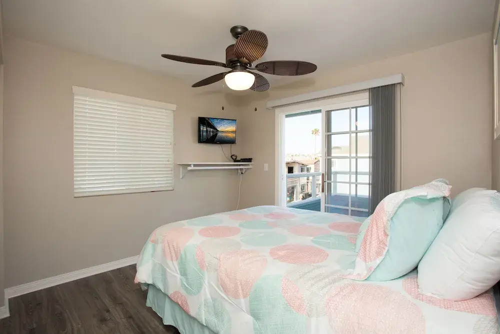 2000 Court Ave 4 Bedrooms 2 Bathrooms Home