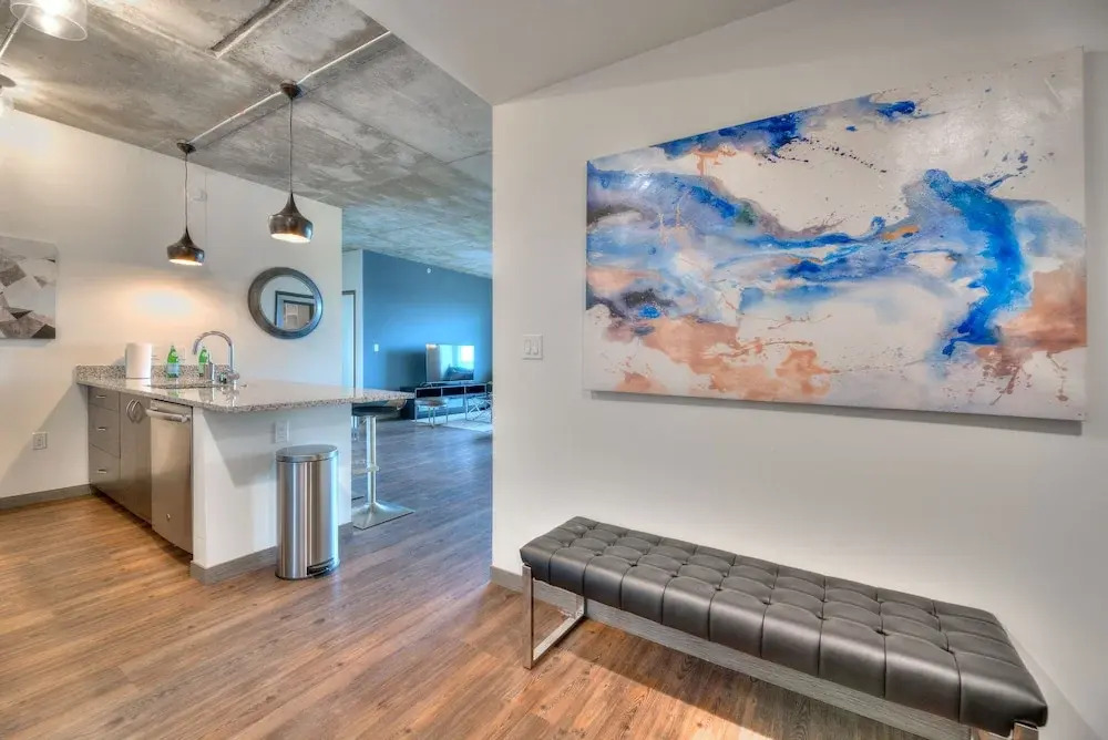 Lake Michigan Lux Apartments by Barsala