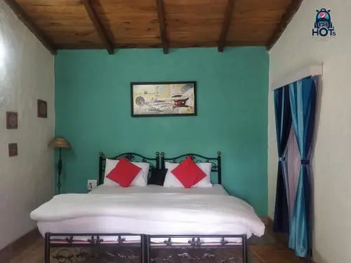HOTs Hostel Nainital