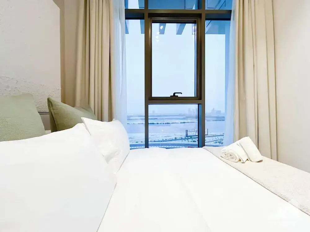 Gorgeous 1B Apt With Balcony in Azizi Fawad
