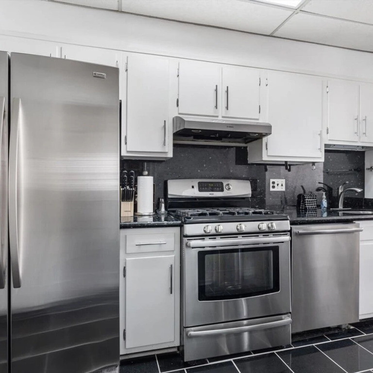 Family Group Trips to DC 4-br Close to Metro