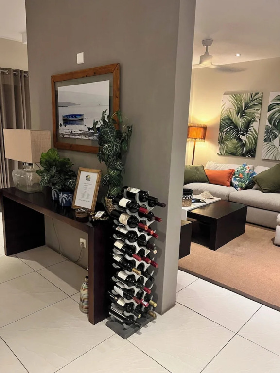 Black Reef Apartments