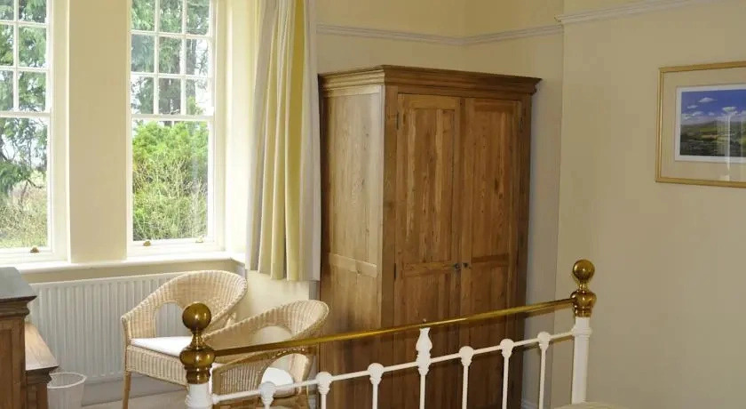 Manor Bedw