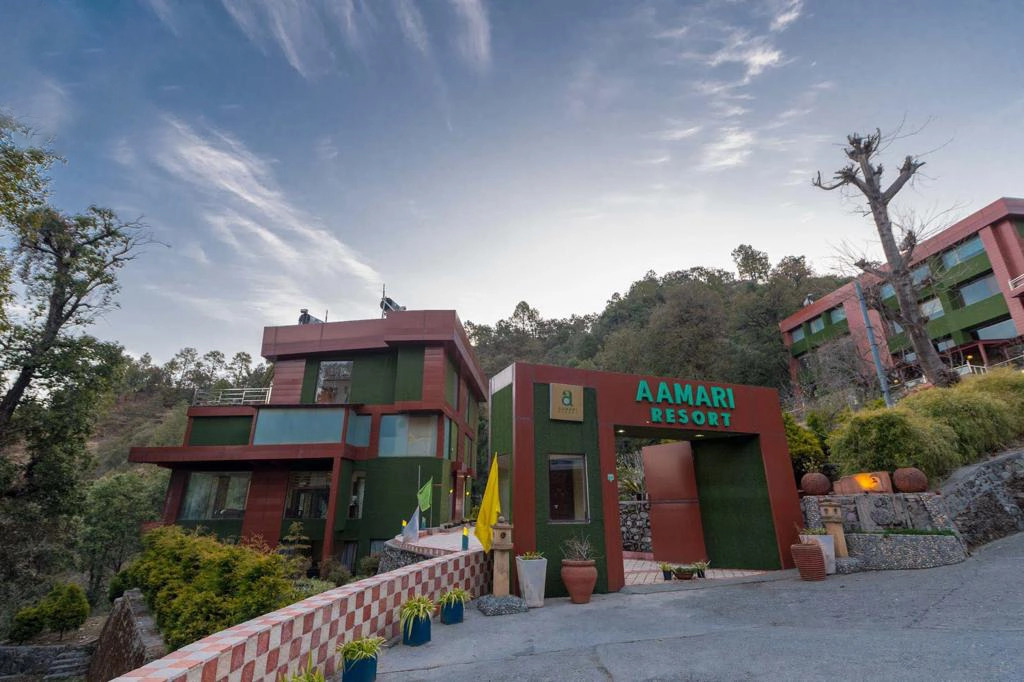 Foxoso Aamari Resort A Luxury Retreat