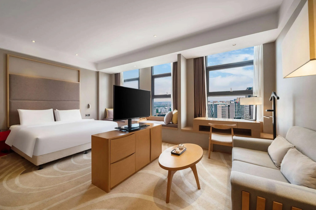 Jingtang Ramada Encore Hotel