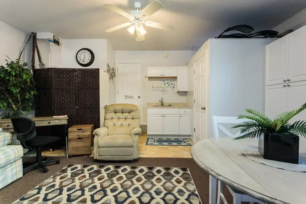 Bahia Vista Villa~15 Minutes to Beaches~sleeps 10