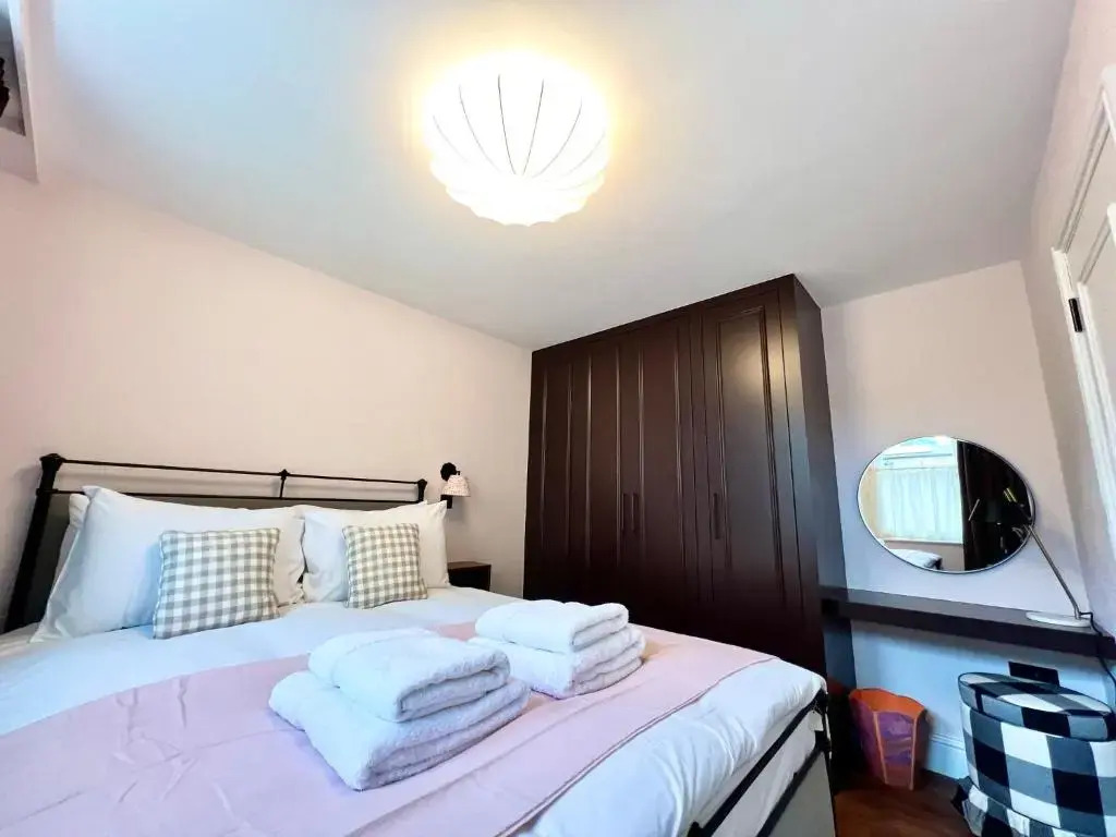 Redland Suites - Apartment 2