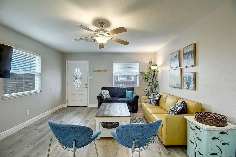 Jewel's Peace Of Paradise 2 Bedroom Home by RedAwning