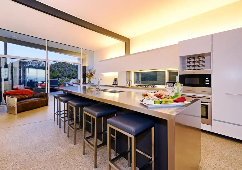 Cloudy Bay Beach House