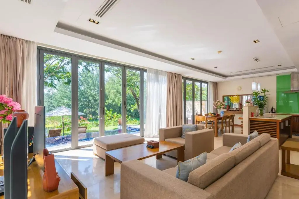 Sunny Beach Villa